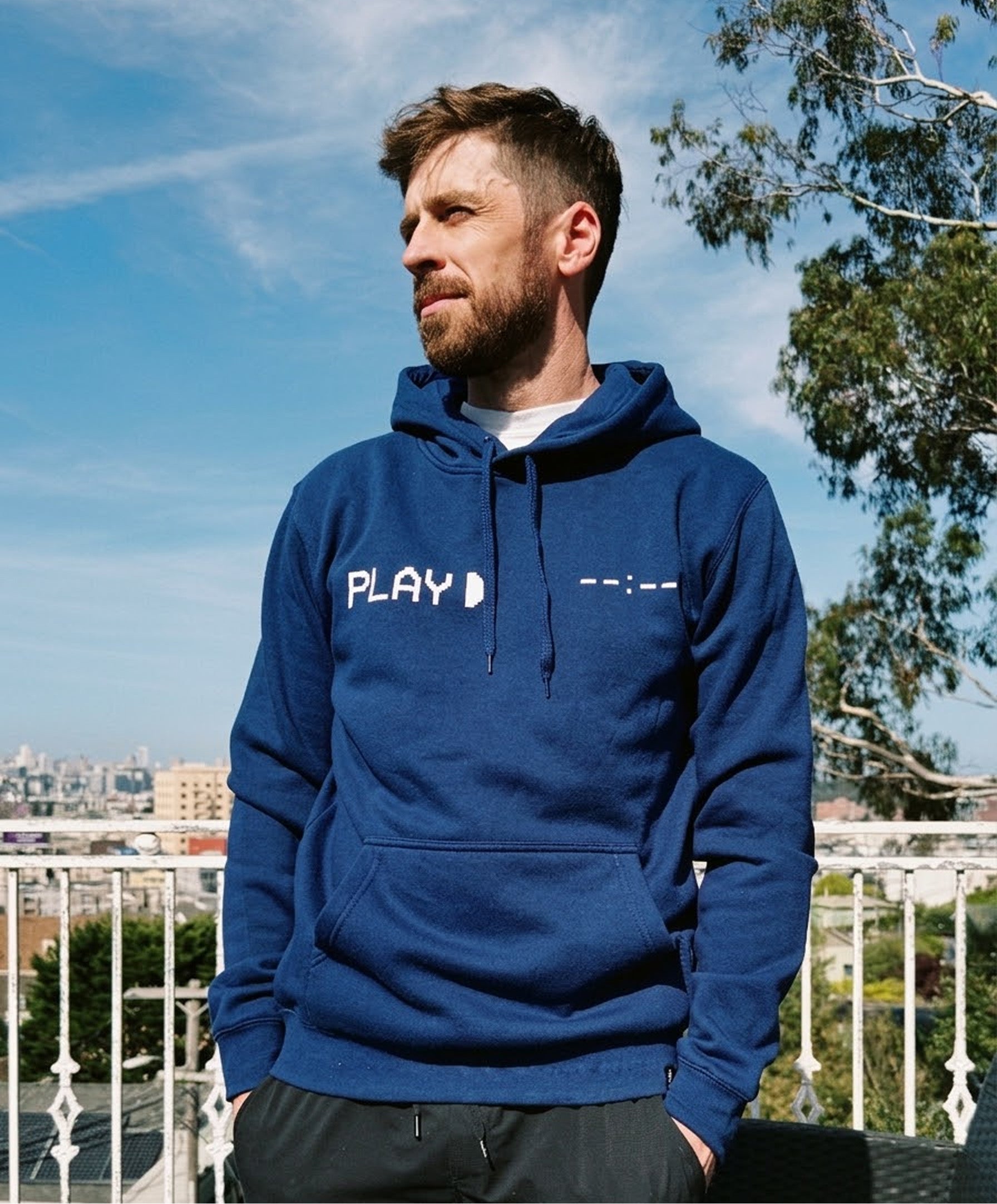 ► PLAY HOODIE